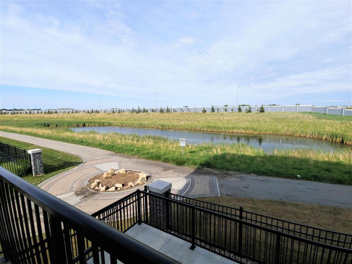 Serene 2 Bedroom Condo With Balcony And Lakeview Winnipeg Ngoại thất bức ảnh