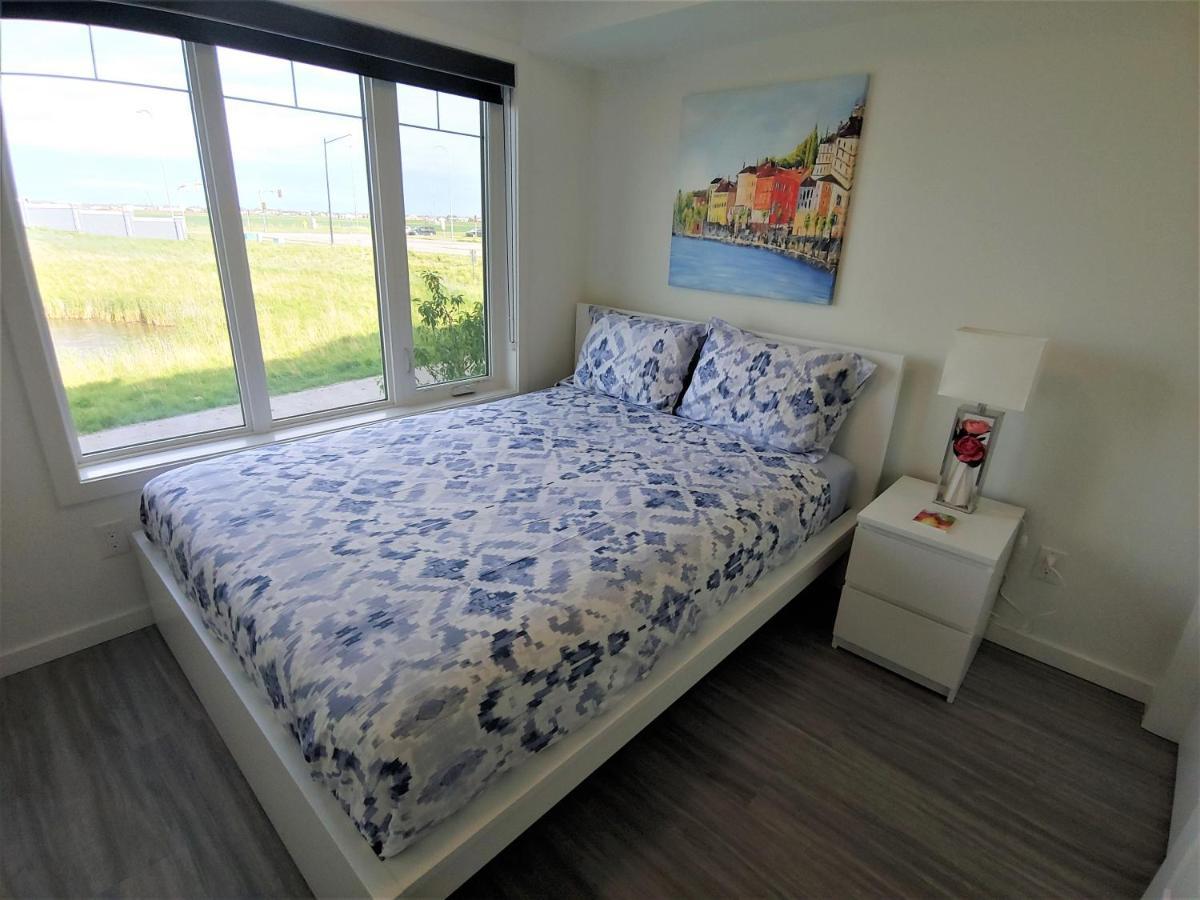 Serene 2 Bedroom Condo With Balcony And Lakeview Winnipeg Ngoại thất bức ảnh