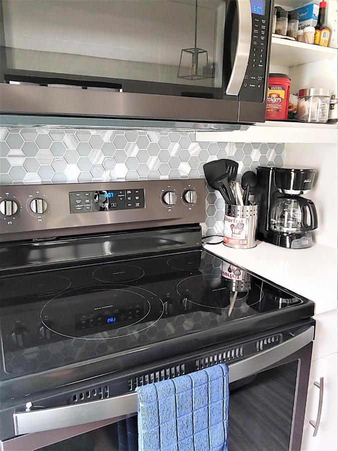 Serene 2 Bedroom Condo With Balcony And Lakeview Winnipeg Ngoại thất bức ảnh
